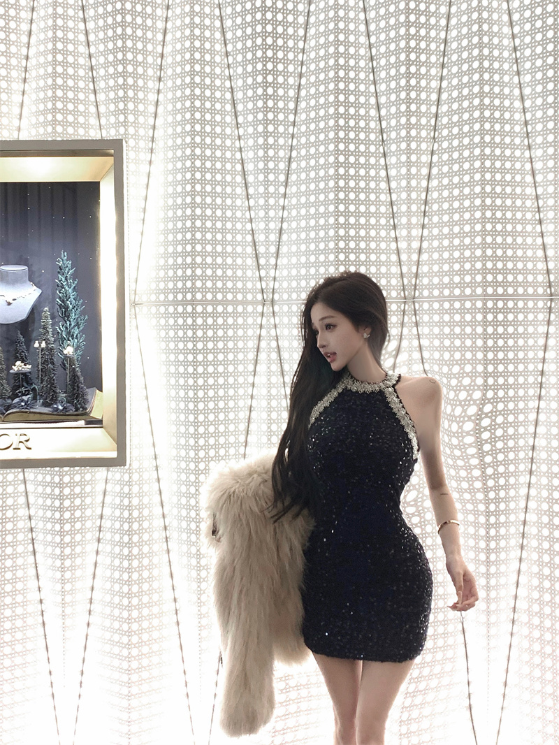 Rhinestone Sequin Velvet Bodycon Party Dress - Image 3