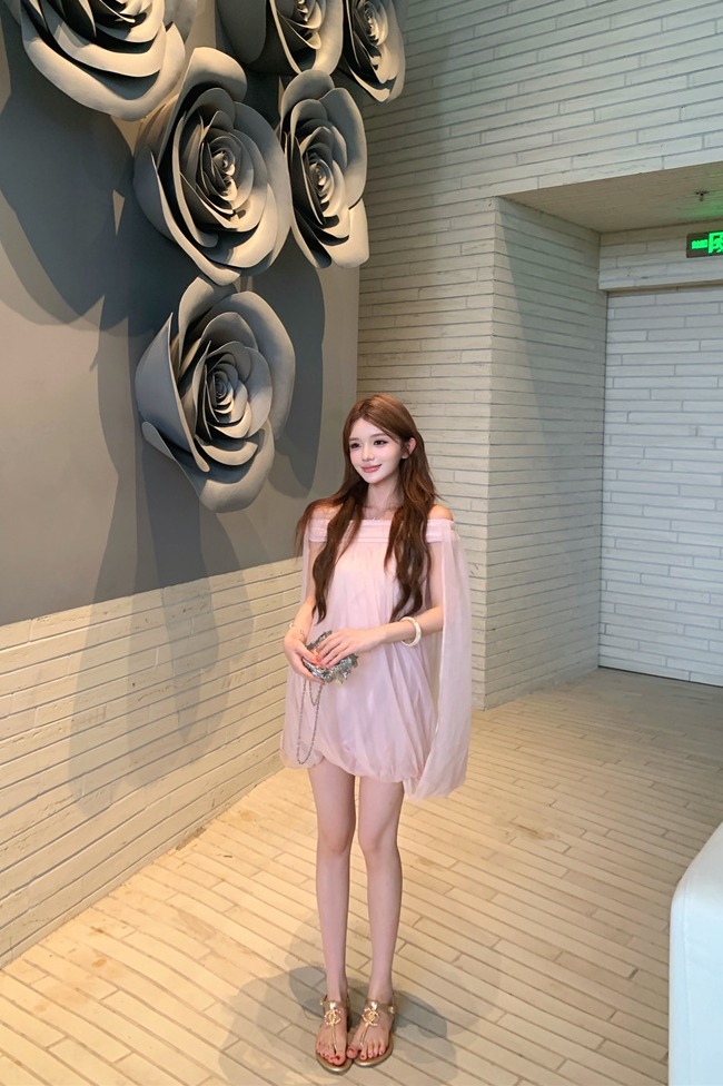 Sweet Off-Shoulder Ruched Tulle Bubble Dress for Women - Image 5